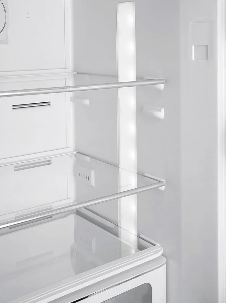 SMEG FAB32RCR6 Отдельностоящий двухдверный холодильник, стиль 50-х годов, 60 см, кремовый, No-frost,