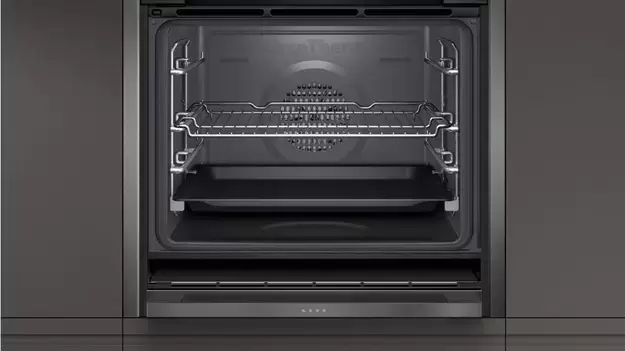 Встраиваемый духовой шкаф с функцией добавления пара Neff B48FT68G0
